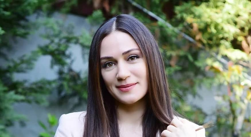 Ozge Borak Height, Age, Wiki, Biography, Husband, Family