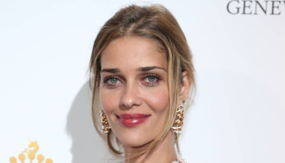 Ana Beatriz Barros