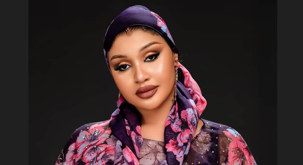 Malaika (malaikacute55) Malaika (malaikacute55)